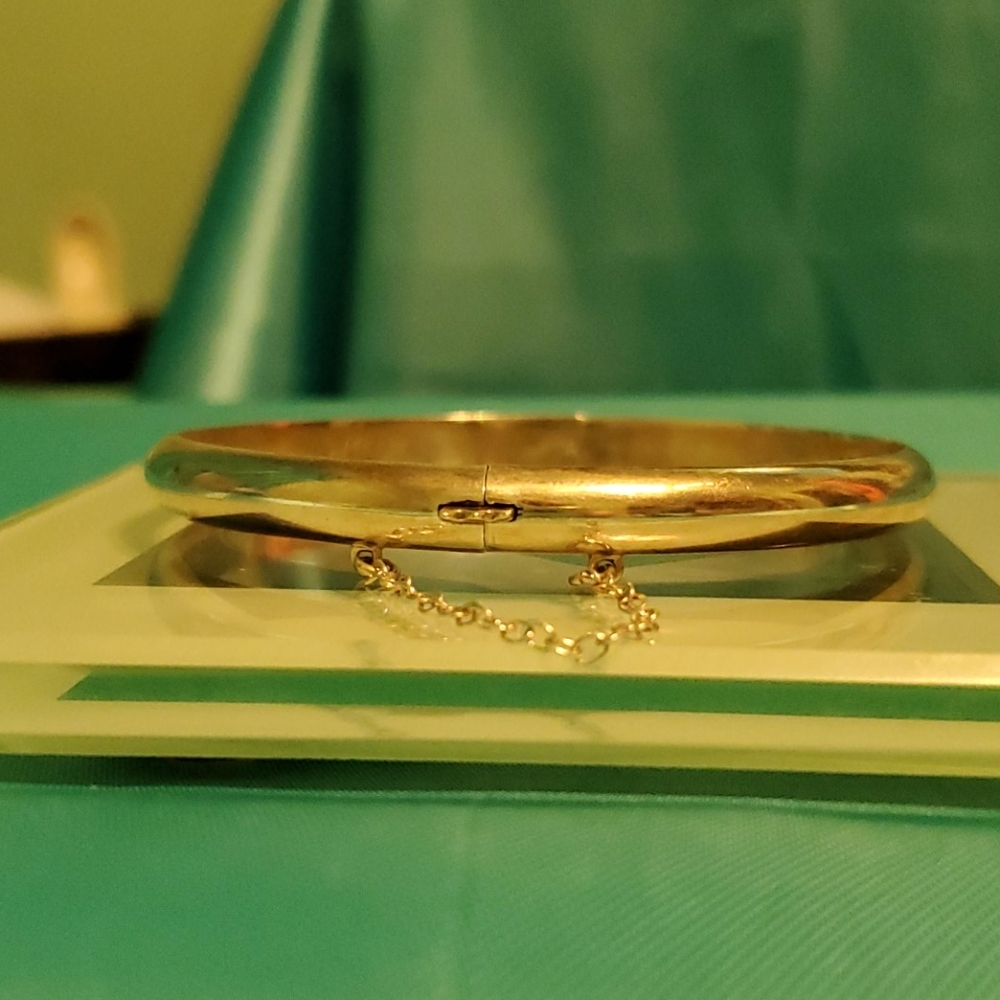Womens size 8 silver bracelet with 925 stamp